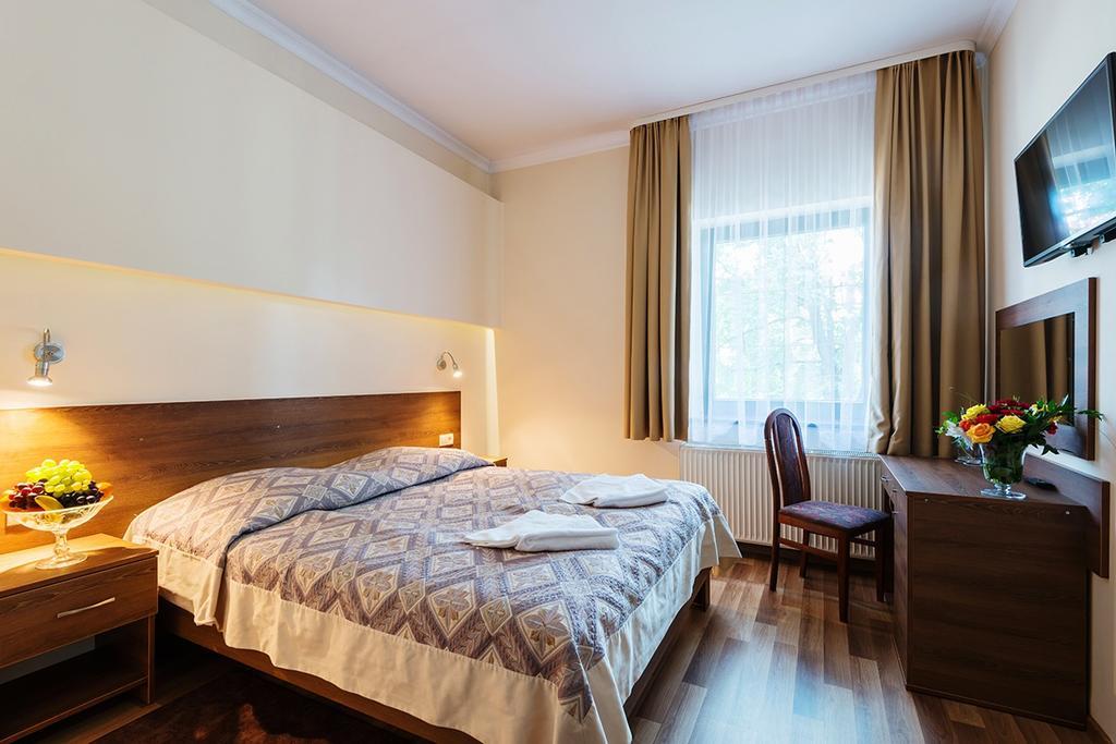 Hotel Victoria Olkusz Esterno foto